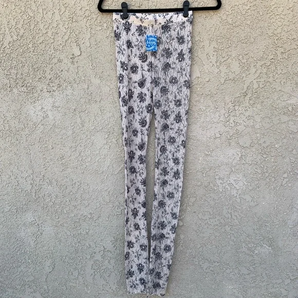 NWT Free People Layered In Lace Leggings - Picture 4 of 7